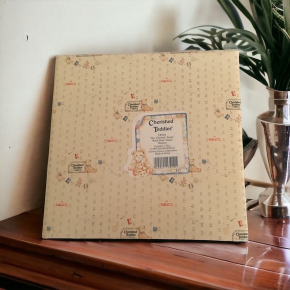 Cherished Teddies ~ Figurines Displayer - Picture 3 of 7